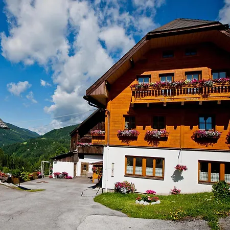 Bio-bauernhof Grundlehnerhof Landhaus